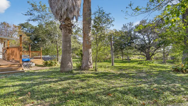 $269,000 | 1508 E Street, Floresville, TX 78114