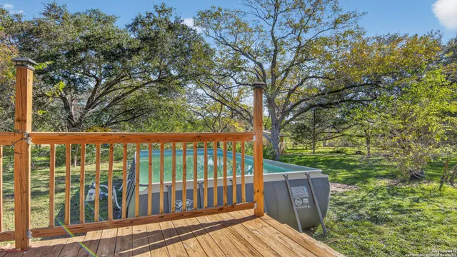 $269,000 | 1508 E Street, Floresville, TX 78114