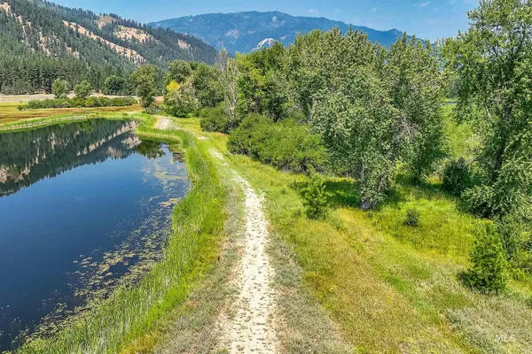 $100,000 | 10 Blk Whitewater Way, Garden Valley, ID 83622