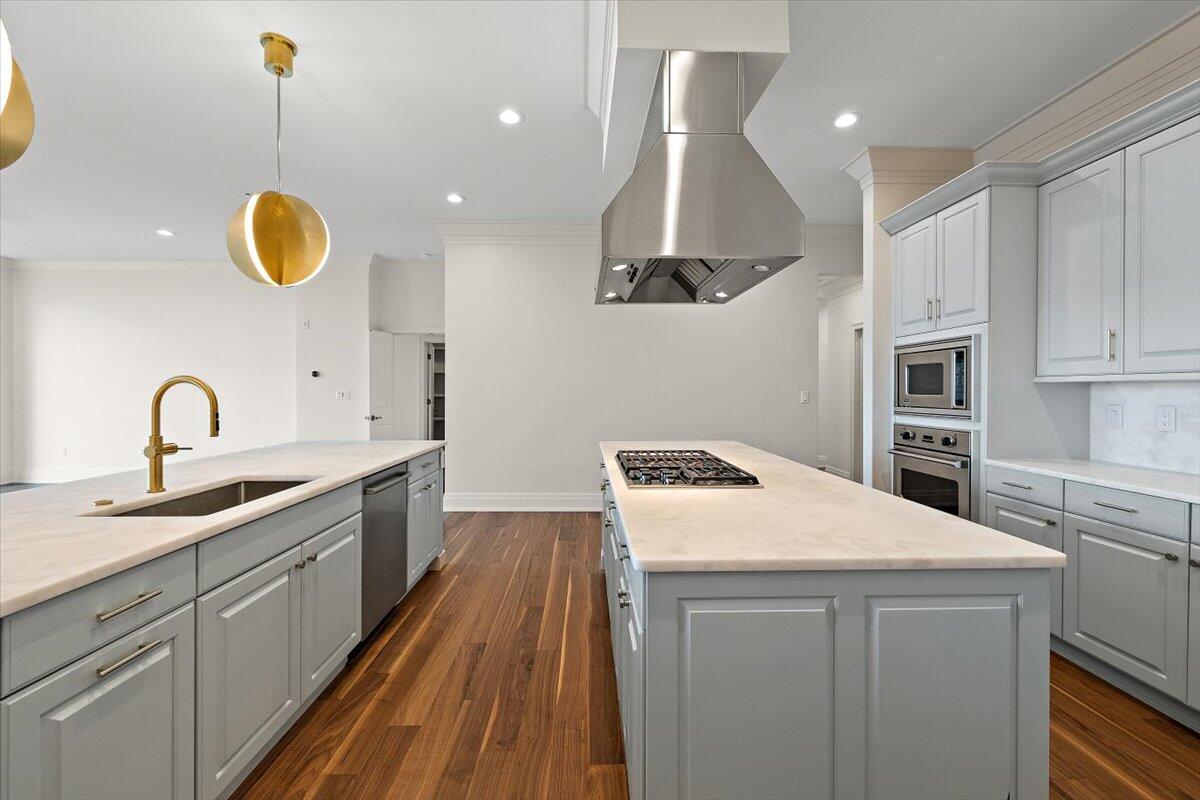 342 Cooper River Drive Mount Pleasant, SC 29464 - Photo 11 of 55 35-BN0A0707