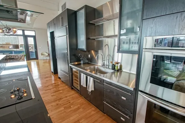 $14,000 | 801 St Joseph Street, Unit PH1, New Orleans, LA 70113