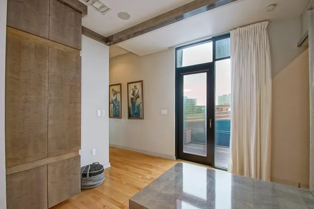 $14,000 | 801 St Joseph Street, Unit PH1, New Orleans, LA 70113