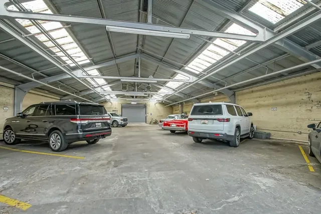 $14,000 | 801 St Joseph Street, Unit PH1, New Orleans, LA 70113