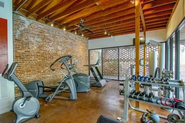 $14,000 | 801 St Joseph Street, Unit PH1, New Orleans, LA 70113