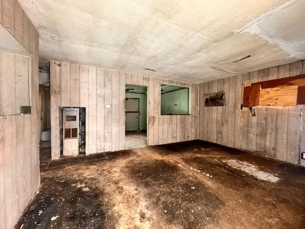 $22,900 | 2301 East 20th Avenue, Gary, IN 46407