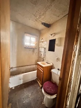 $22,900 | 2301 East 20th Avenue, Gary, IN 46407