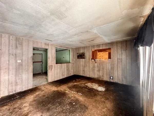 $22,900 | 2301 East 20th Avenue, Gary, IN 46407