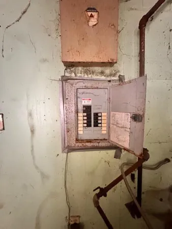 $22,900 | 2301 East 20th Avenue, Gary, IN 46407