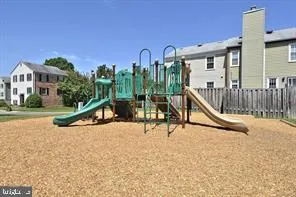 $1,750 | 1072 Norwood Court, Sterling, VA 20164