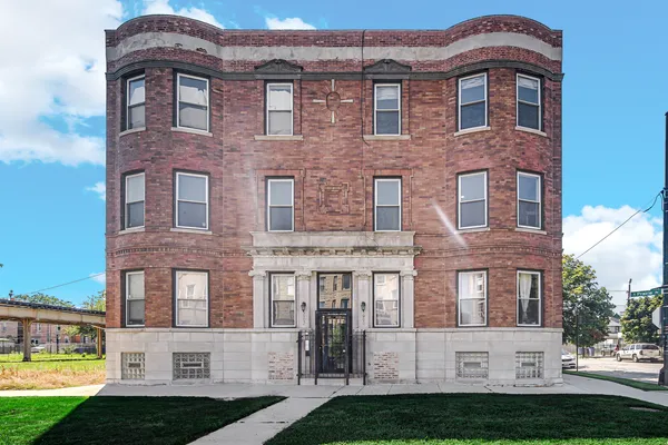 $2,000 | 5900 South Prairie Avenue, Unit 2, Chicago, IL 60637