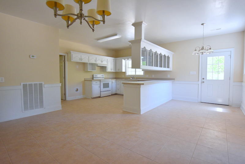 12426 Cranfield Road Birchwood, TN 37308 - Photo 2 of 9 DSC_1069-001