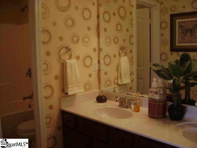 2 Timlin Drive Greenville, SC 29607 - Photo 2 of 11 Gallery Image 2