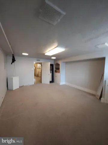 a bathroom with a toilet