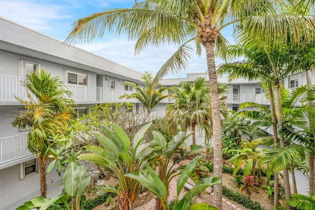 $599,000 | 201 East Ocean Drive, Unit 1308, Key Colony Beach, FL 33051