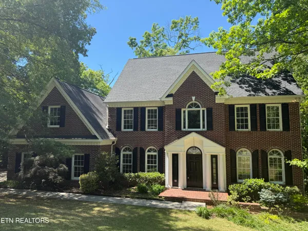 $889,900 | 48 Rivers Run Way, Oak Ridge, TN 37830
