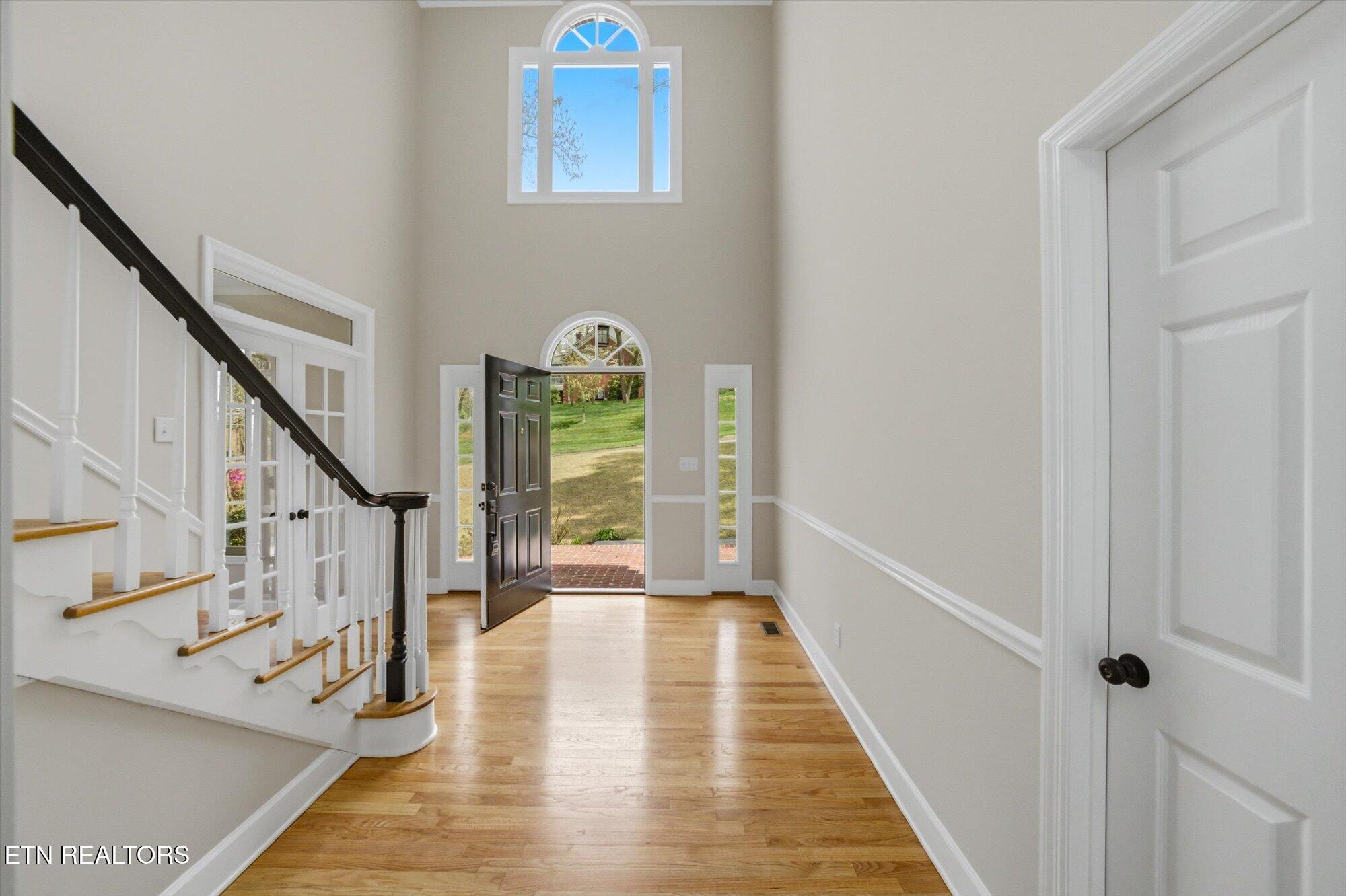 48 Rivers Run Way Oak Ridge, TN 37830 - Photo 3 of 51 3