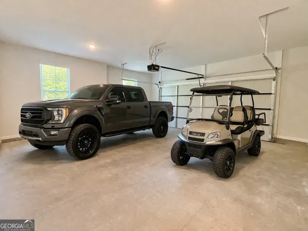 $499,990 | 2231 Fox Creek Drive, Haddock, GA 31033
