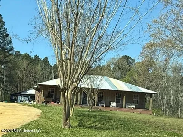 $177,100 | 144 Lynnsville Drive, Conehatta, MS 39057