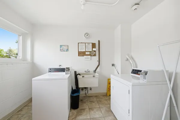 $209,900 | 5300 Walnut Avenue, Unit 23C, Downers Grove, IL 60515