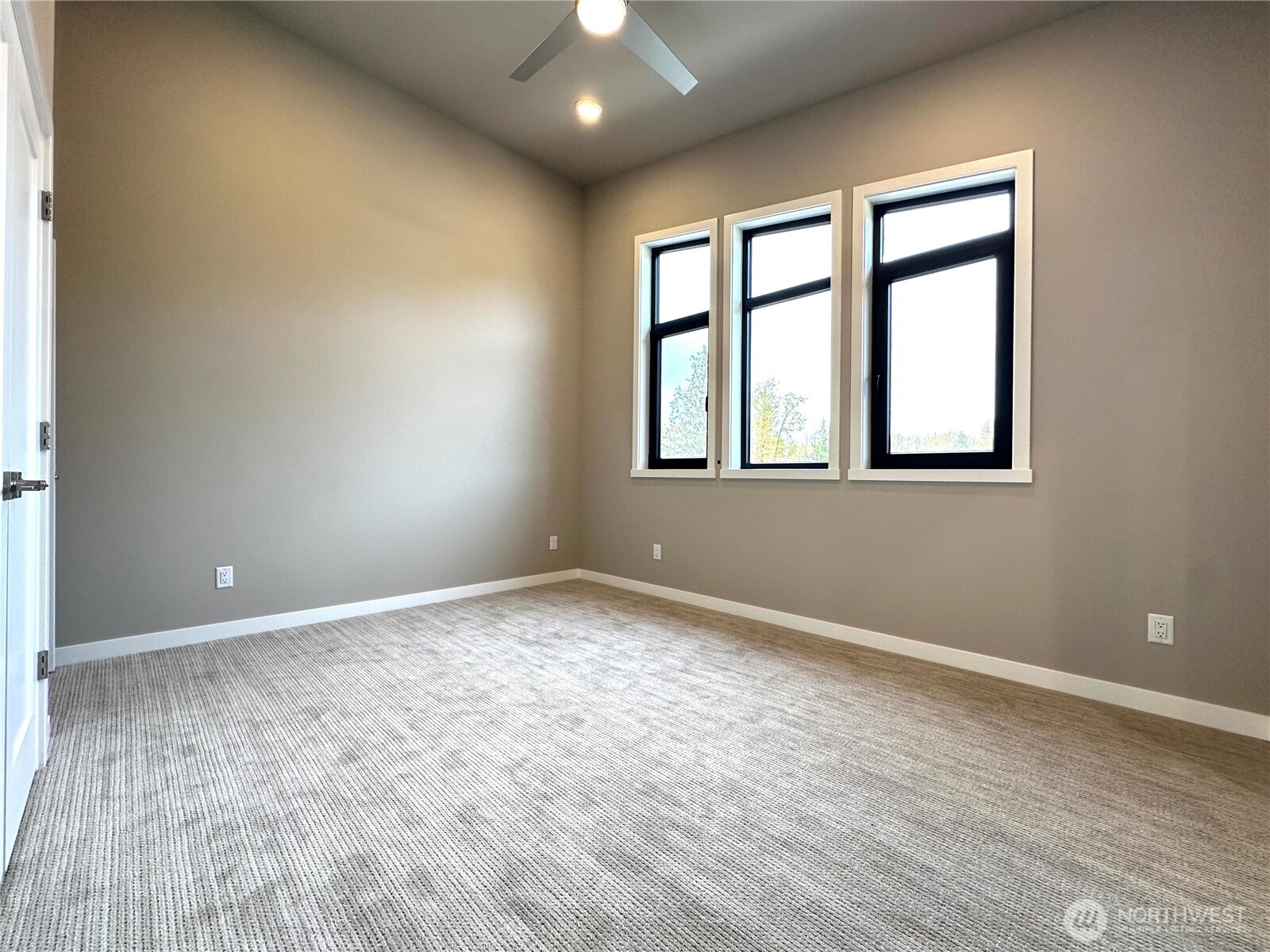 4302 Creston Way Bellingham, WA 98226 - Photo 17 of 34