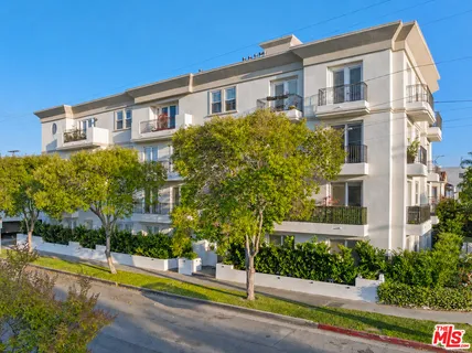 $899,000 | 1100 South Clark Drive, Unit 203, Los Angeles, CA 90035