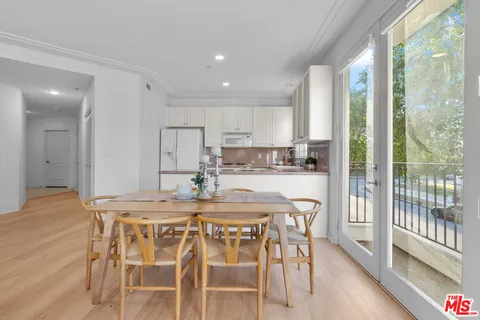 $899,000 | 1100 South Clark Drive, Unit 203, Los Angeles, CA 90035