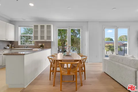 $899,000 | 1100 South Clark Drive, Unit 203, Los Angeles, CA 90035