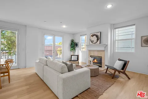 $899,000 | 1100 South Clark Drive, Unit 203, Los Angeles, CA 90035