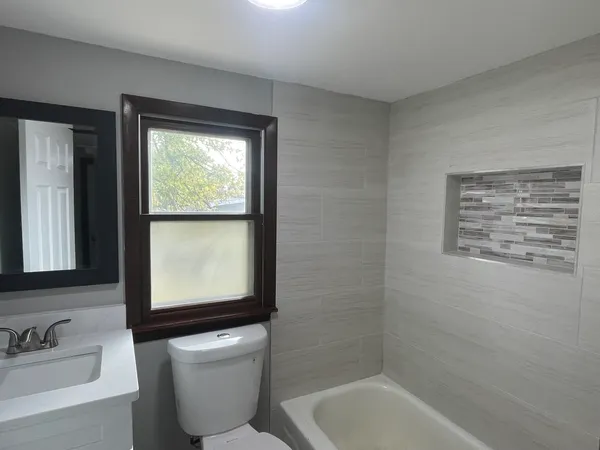 $399,000 | 321 Janet Avenue, Darien, IL 60561