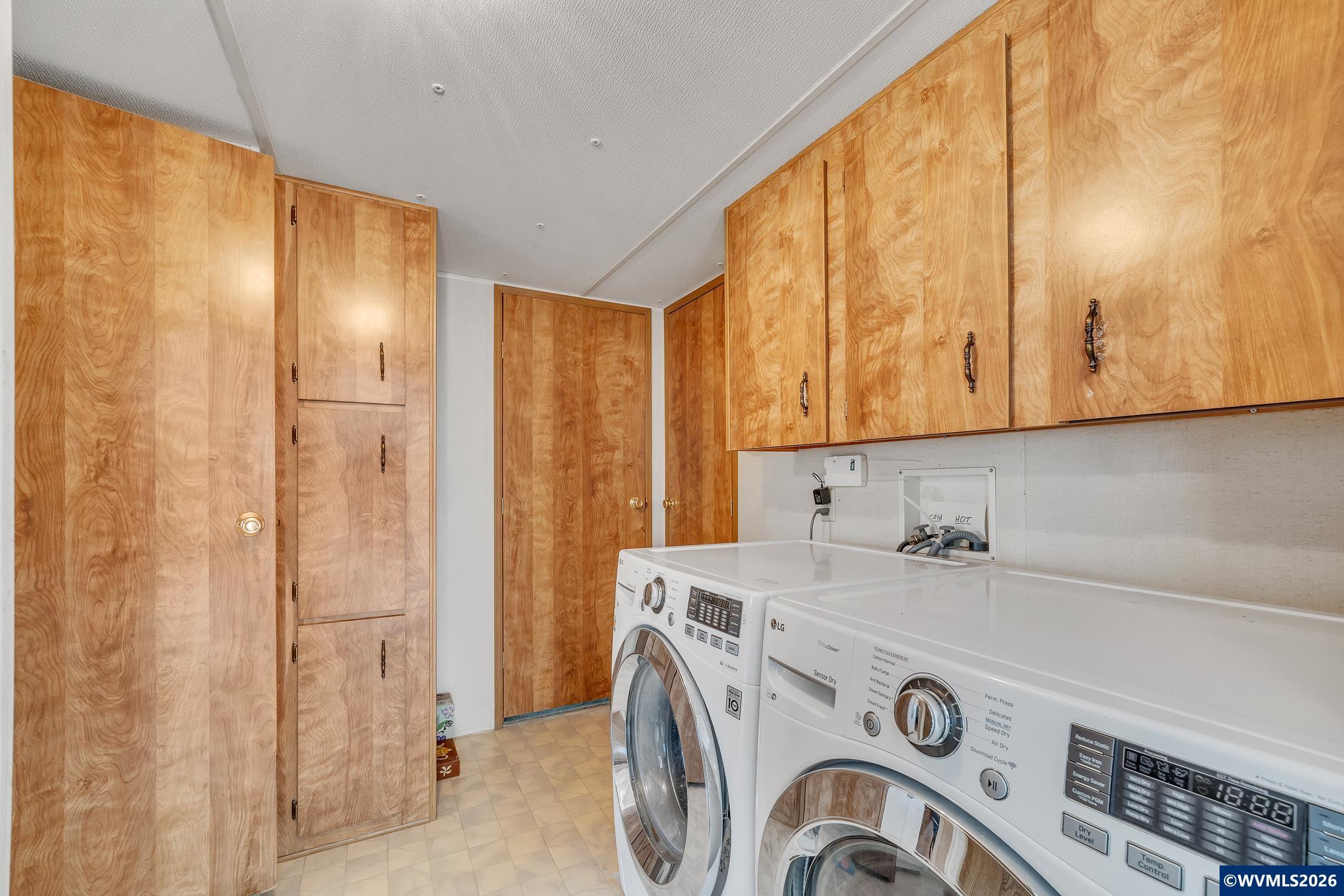 3137 Rainbow Loop, Unit 6 Hubbard, OR 97032 - Photo 11 of 20