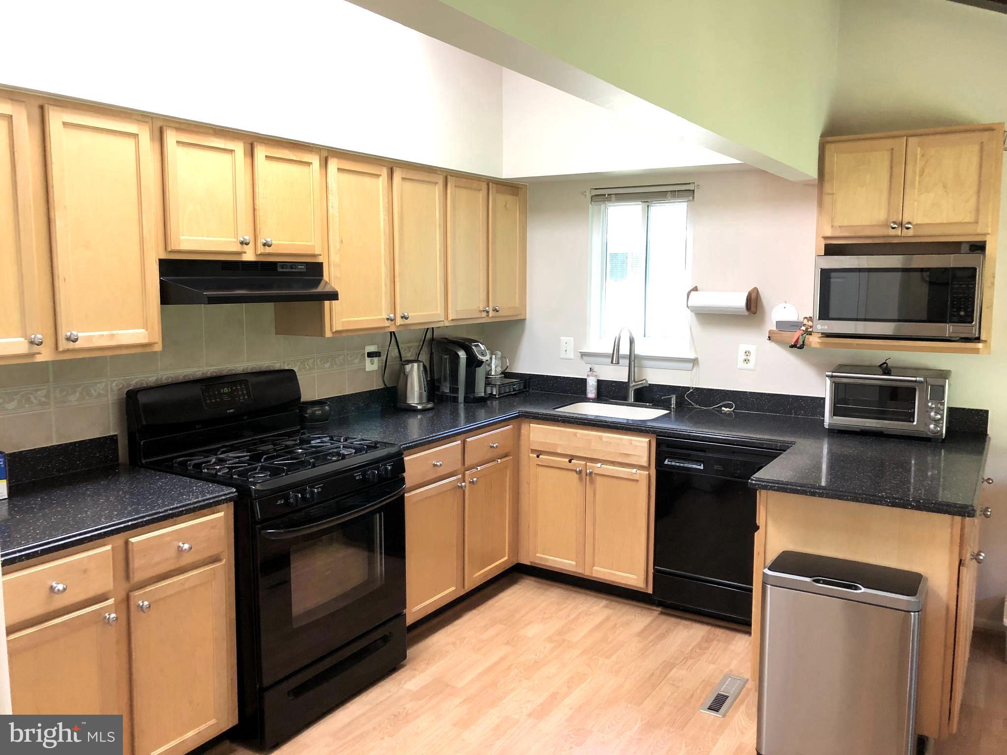 7905 Orange Plank Road Springfield, VA 22153 - Photo 9 of 51