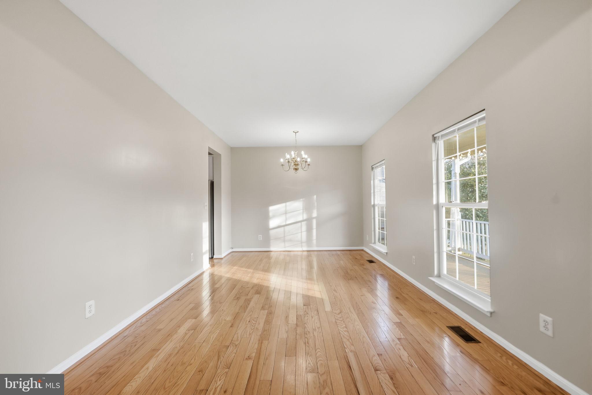 2685 Pheasant Hunt Road Woodbridge, VA 22192 - Photo 6 of 40