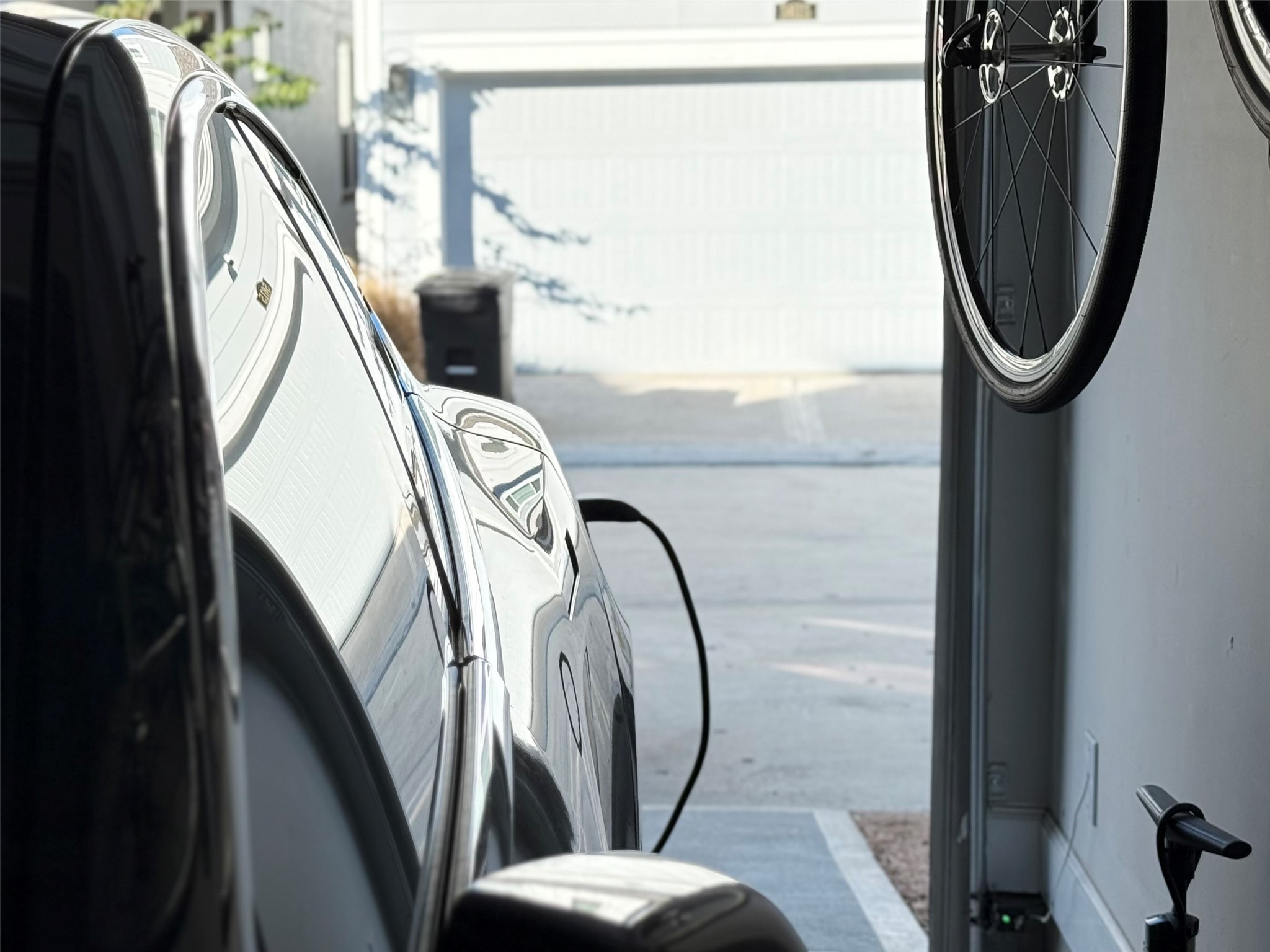 5614 Green Rise Lane Houston, TX 77091 - Photo 24 of 27 a view of a mirror with washer and dryer