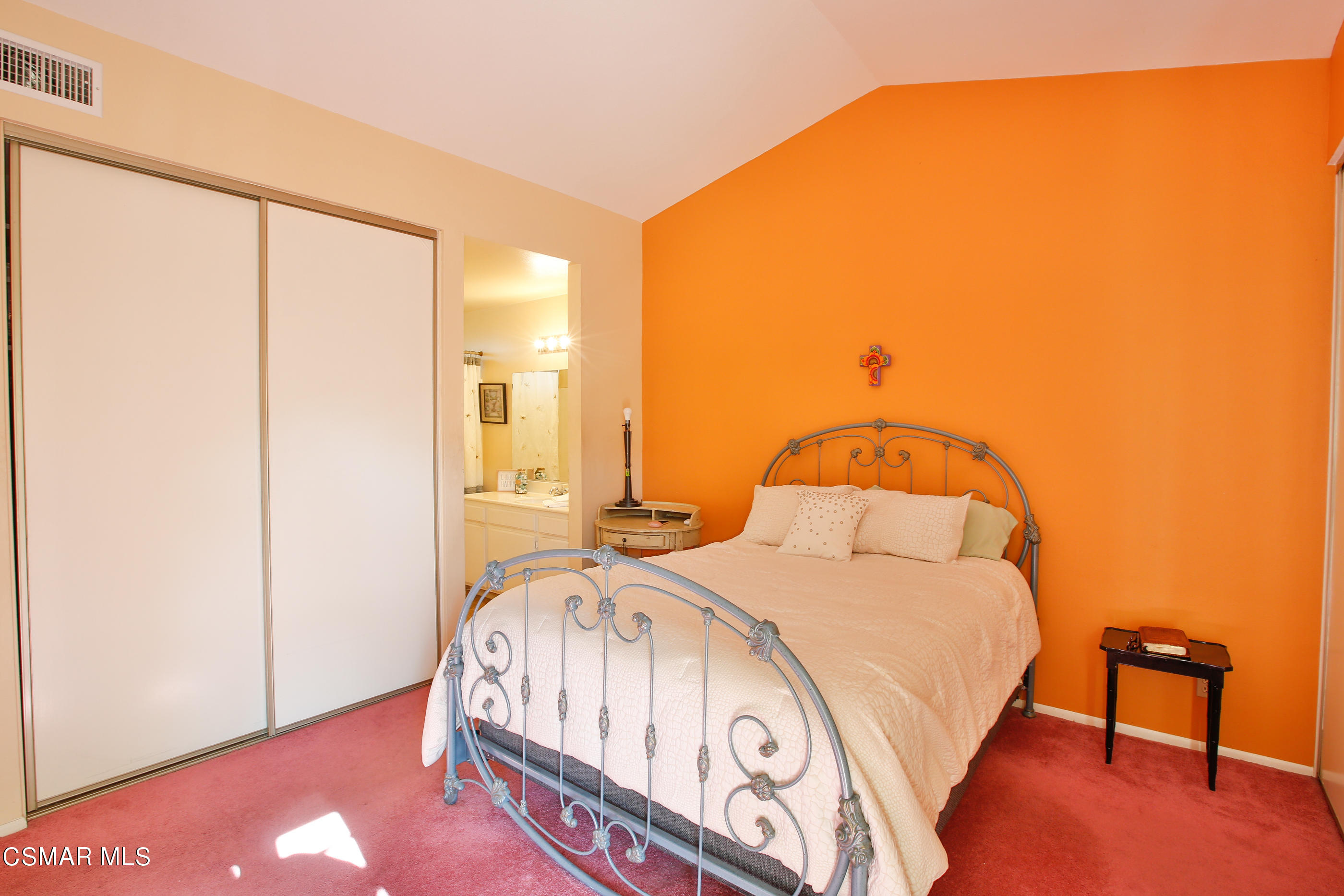 13152 East Millerton Road Moorpark, CA 93021 - Photo 16 of 36 a bedroom with a bed and a potted plant