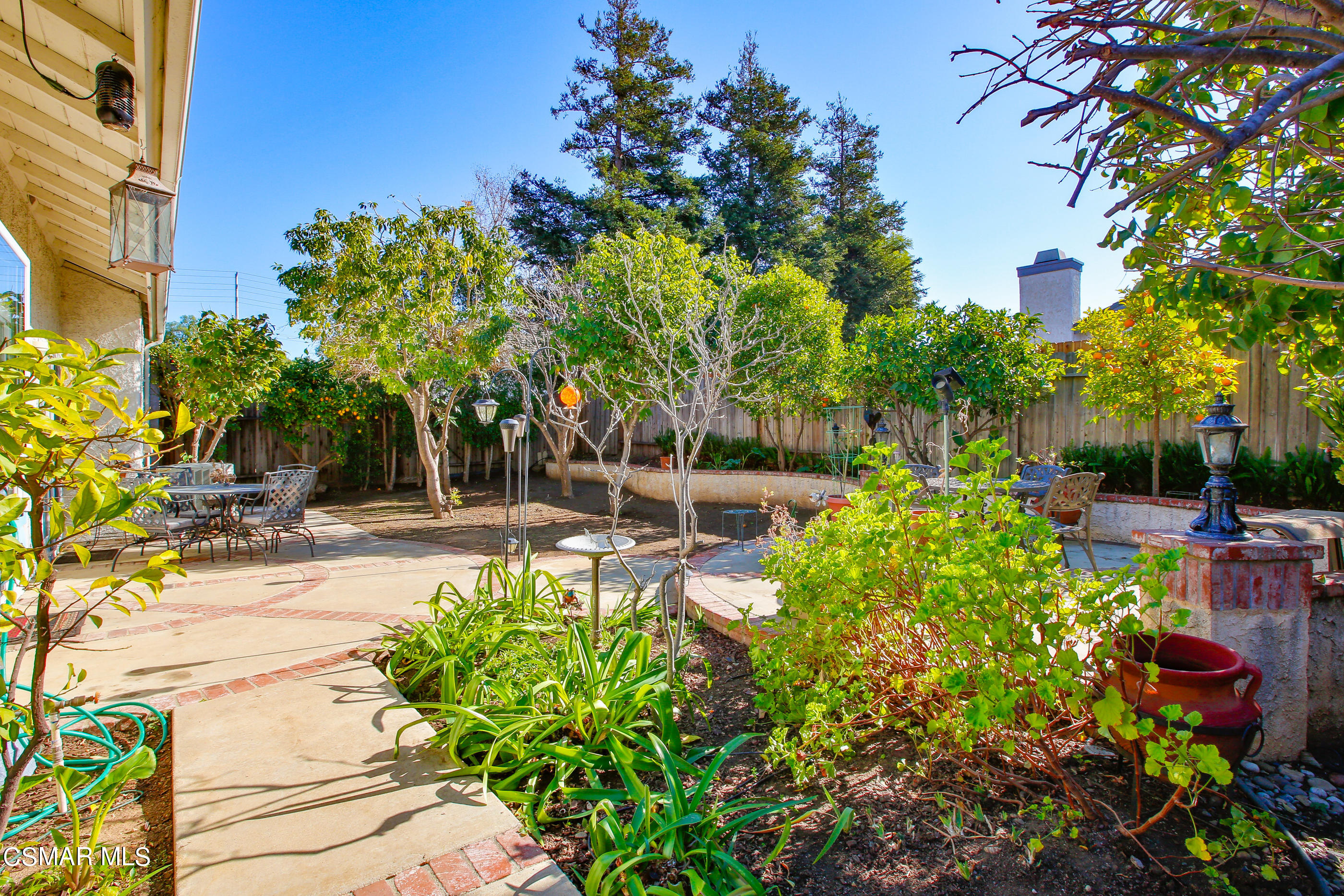 13152 East Millerton Road Moorpark, CA 93021 - Photo 27 of 36 a view of backyard with sitting area