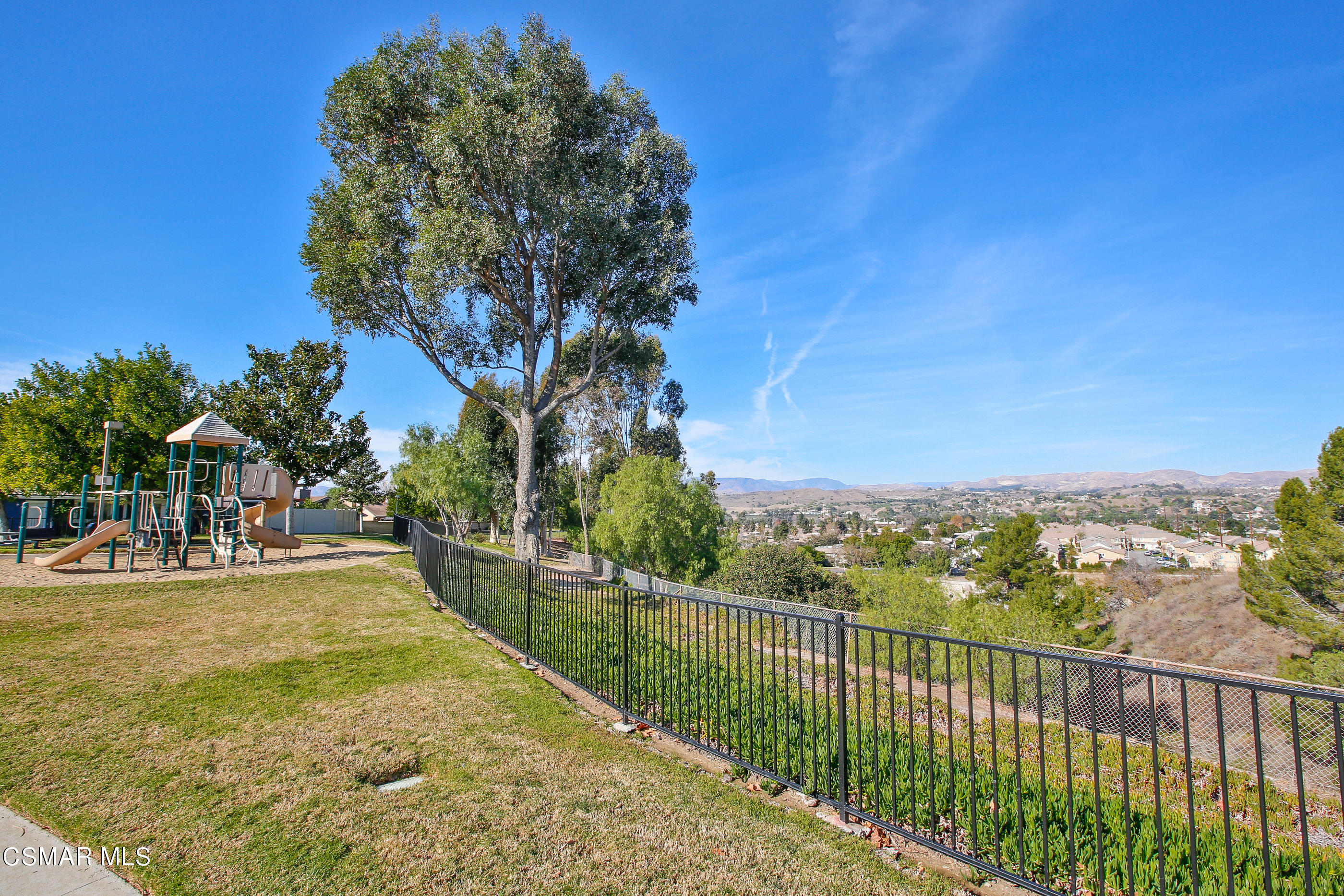 13152 East Millerton Road Moorpark, CA 93021 - Photo 33 of 36 a view of a balcony with lake view