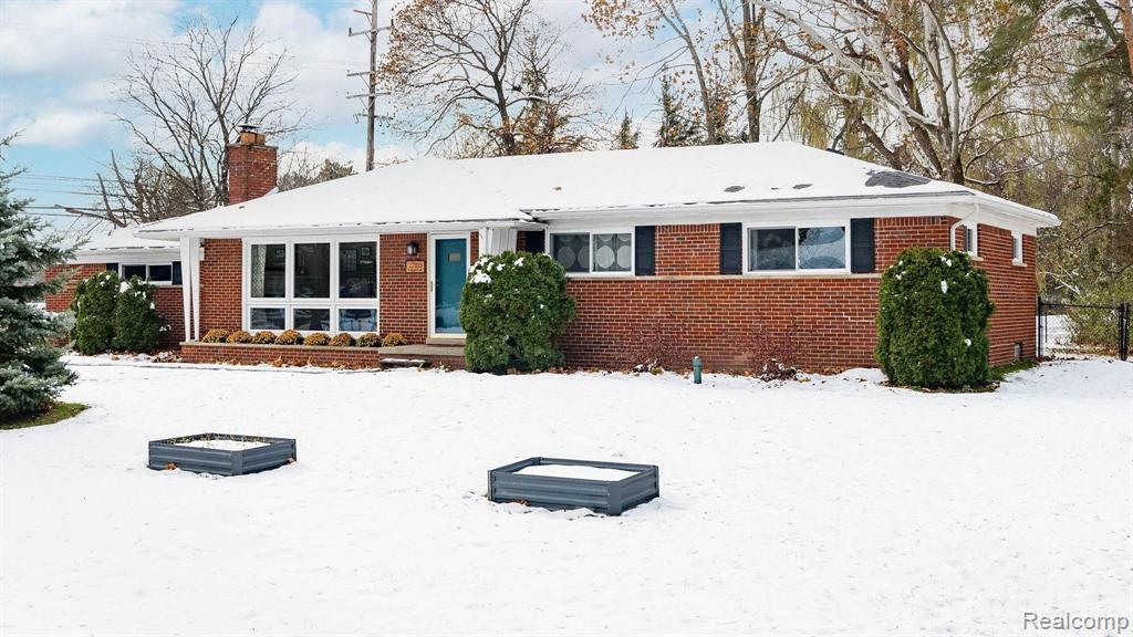 27815 Peppermill Road Farmington Hills, MI 48331 - Photo 2 of 30