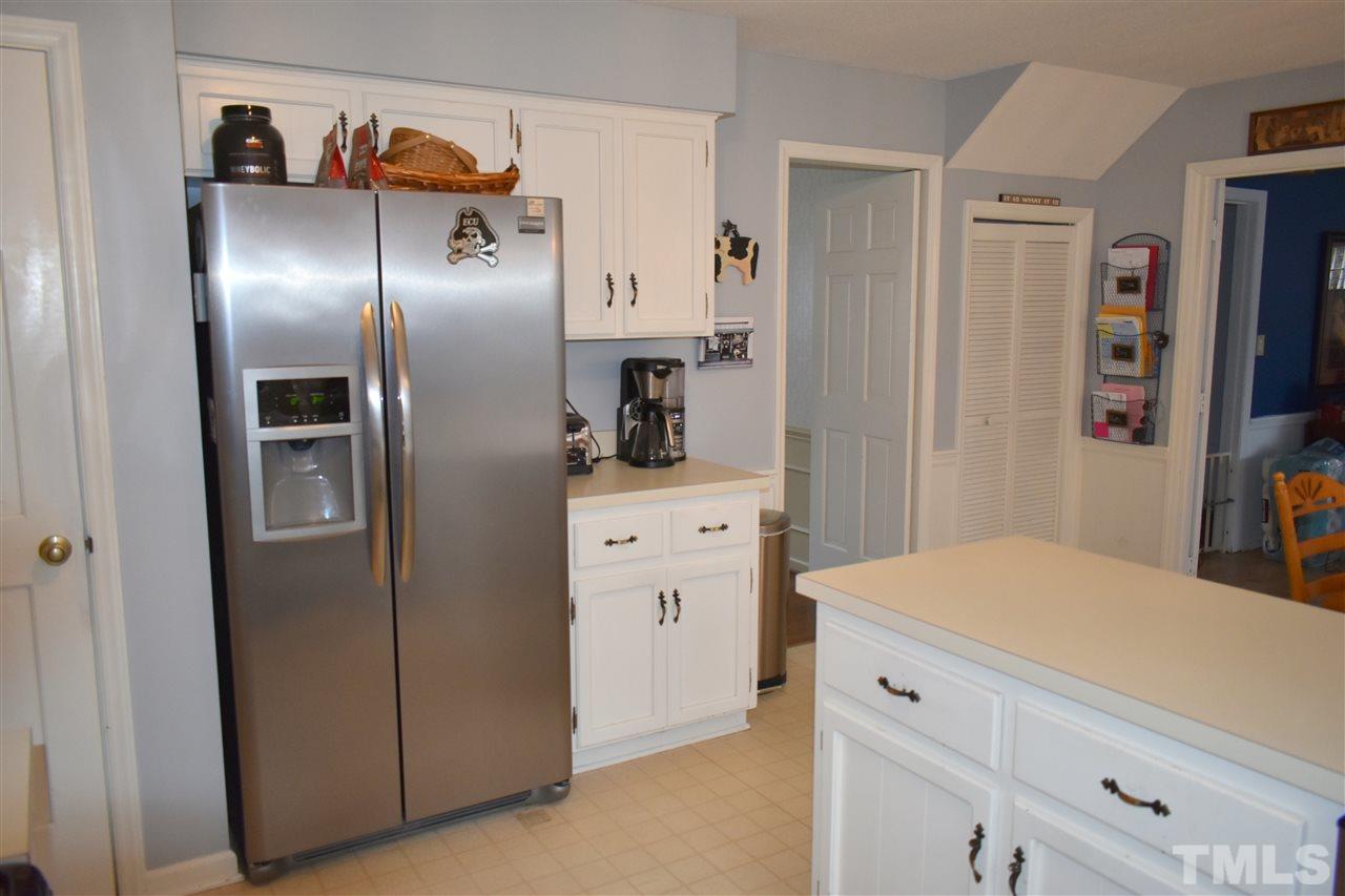 10209 Bushveld Lane Raleigh, NC 27613 - Photo 13 of 29