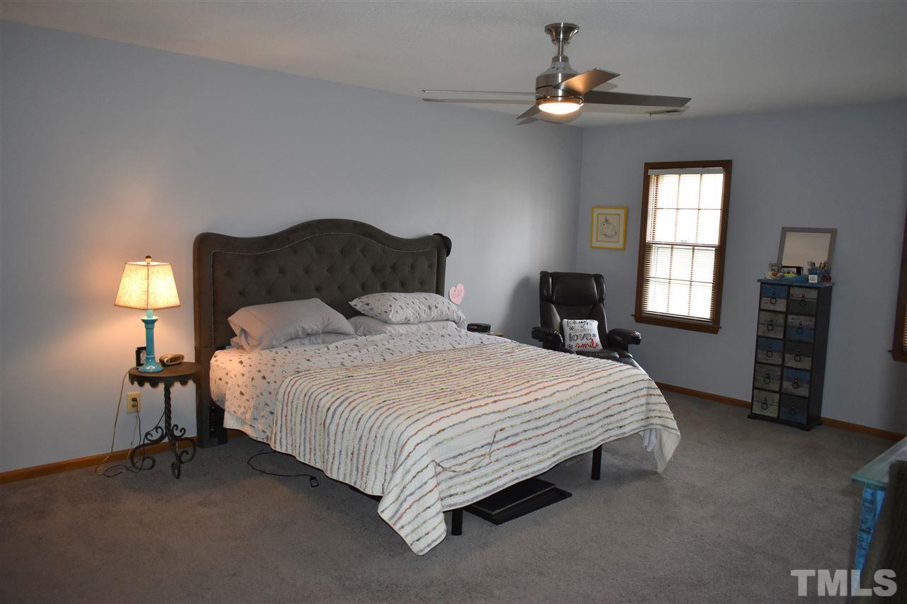 10209 Bushveld Lane Raleigh, NC 27613 - Photo 14 of 29