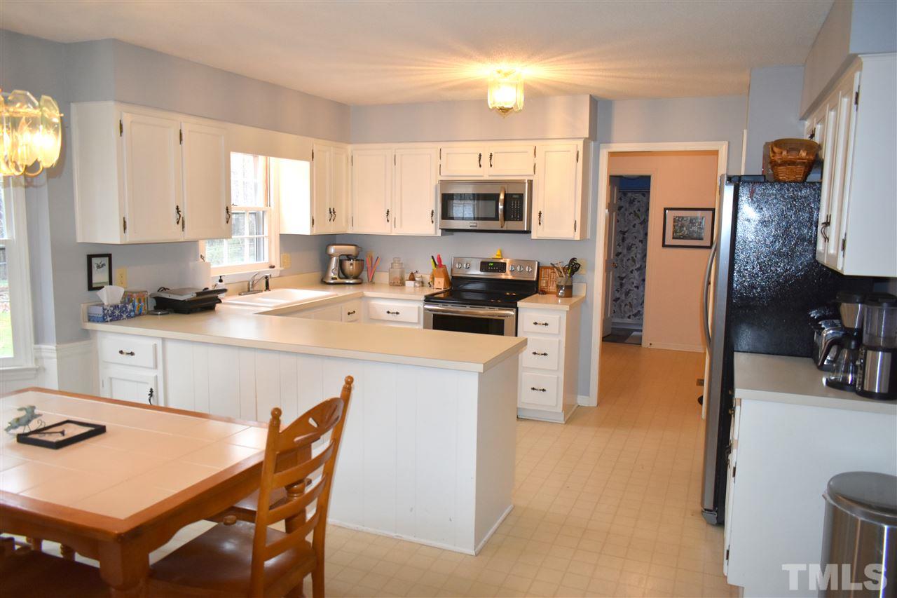10209 Bushveld Lane Raleigh, NC 27613 - Photo 10 of 29