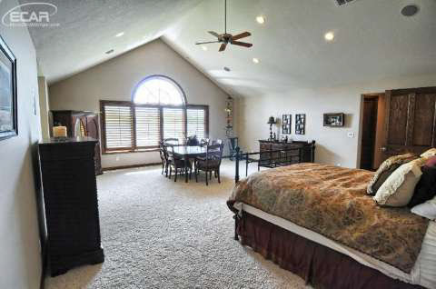 13147 Log Cabin Fenton, MI 48430 - Photo 32 of 38 20438743-31.JPG
