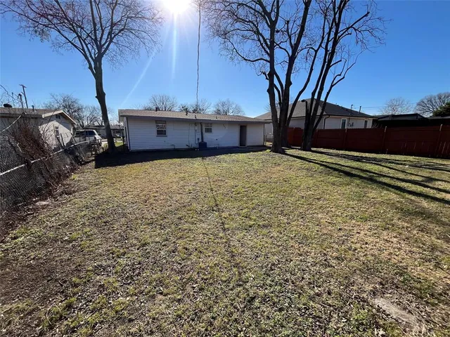 $1,625 | 607 East Miller Road, Garland, TX 75041