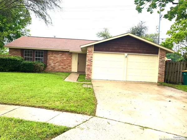 $1,675 | 11205 Champion Oak, Live Oak, TX 78233