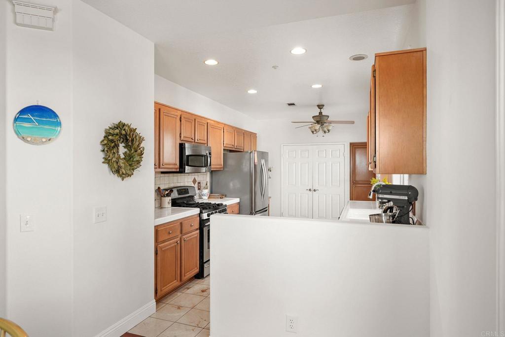 234 Victoria Way Oceanside, CA 92057 - Photo 11 of 56