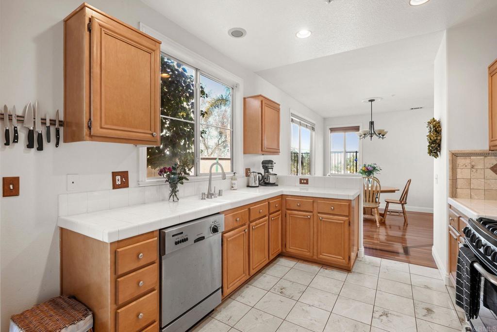 234 Victoria Way Oceanside, CA 92057 - Photo 15 of 56