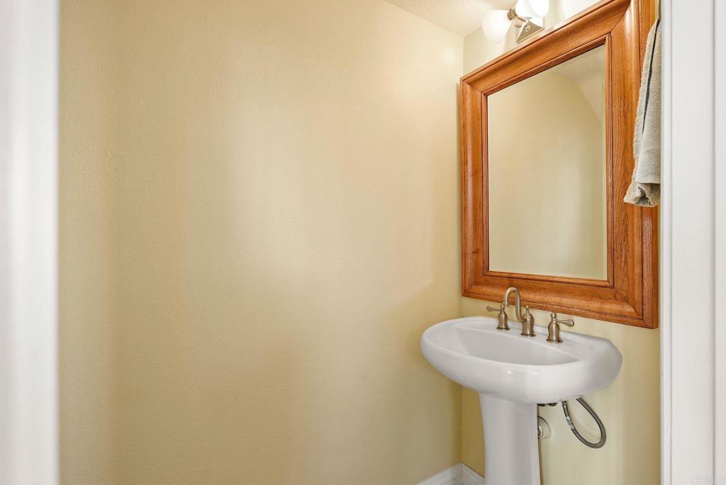 234 Victoria Way Oceanside, CA 92057 - Photo 32 of 56