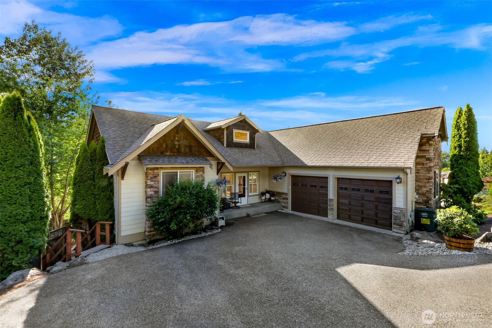 1235 Geneva Hills Road Bellingham, WA 98229 - Photo 3 of 40