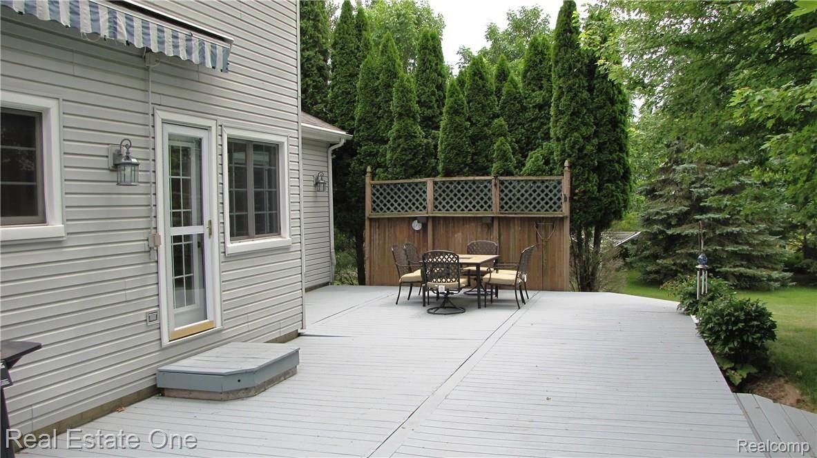 295 North Kellogg Road Howell, MI 48843 - Photo 14 of 25 IMG_5707.JPG