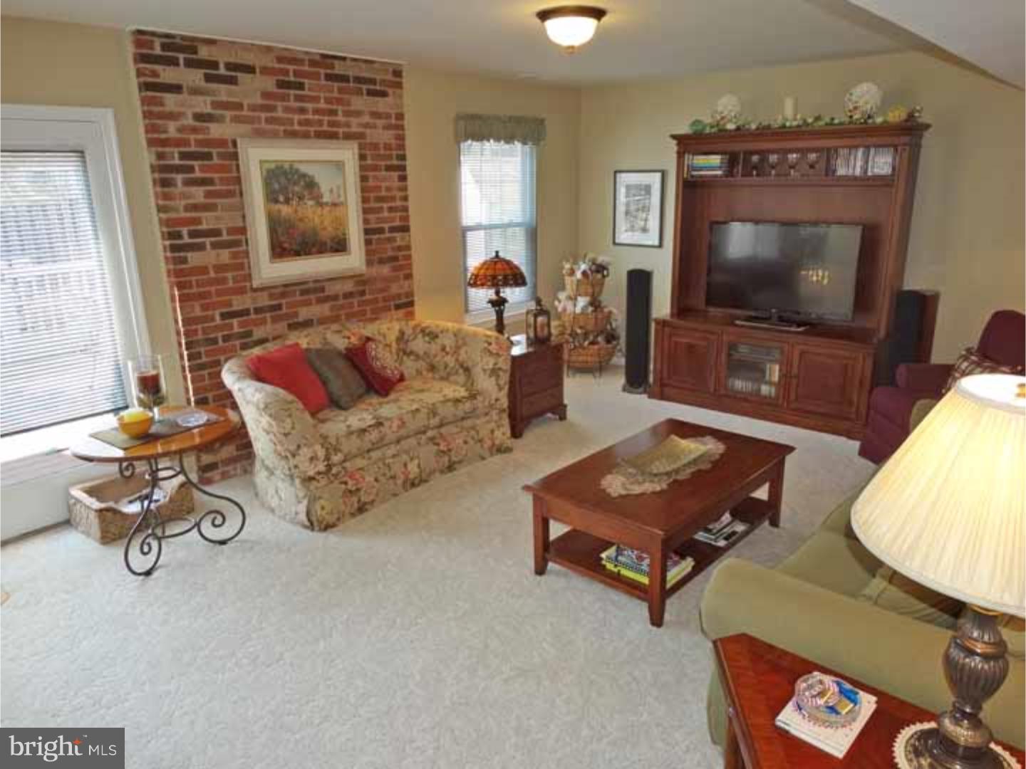 209 Aspen Road Yardley, PA 19067 - Photo 8 of 25 Gallery Image 8
