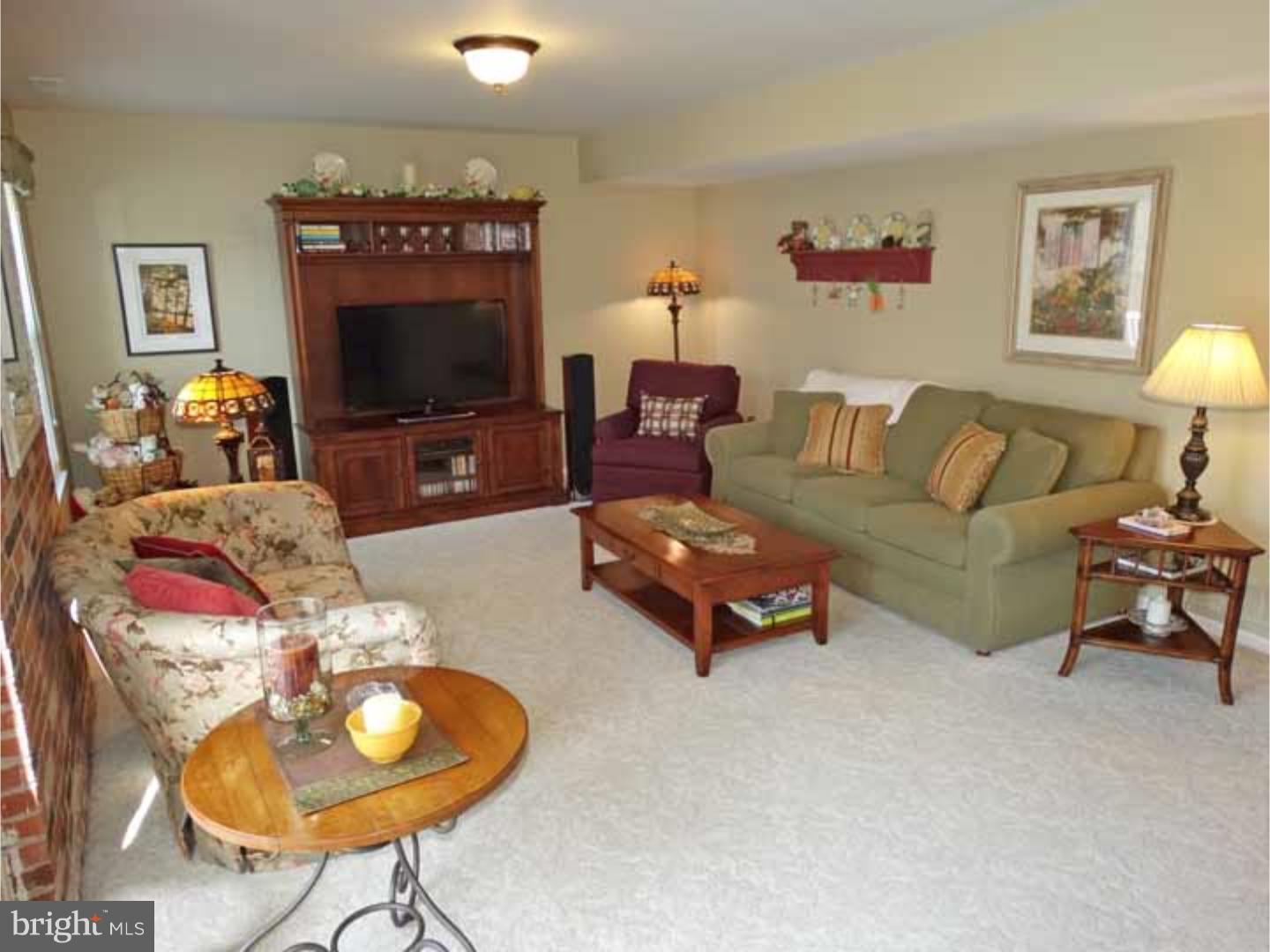 209 Aspen Road Yardley, PA 19067 - Photo 9 of 25 Gallery Image 9